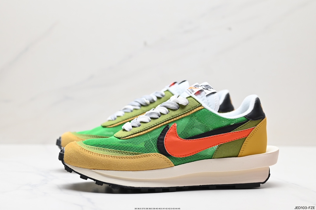 真标✅日式解构美学SACAI联名 × NIKE LDV Waffle重叠设计前卫华夫变形休闲慢跑鞋 蓝红黄sacai在SS19的发布会上展示了自己与Nike全新联名的系列,其中有两款鞋特别引人注目,这两款鞋均为混合鞋款,分别将Blazer与Dunk和Waffle Daybreak与LDV融为一体,采用了双鞋舌,双鞋带,双Swoosh的设计,并且每款鞋均有两种的配色方案. 货号:CN8898-002 ID:JED103-FZE