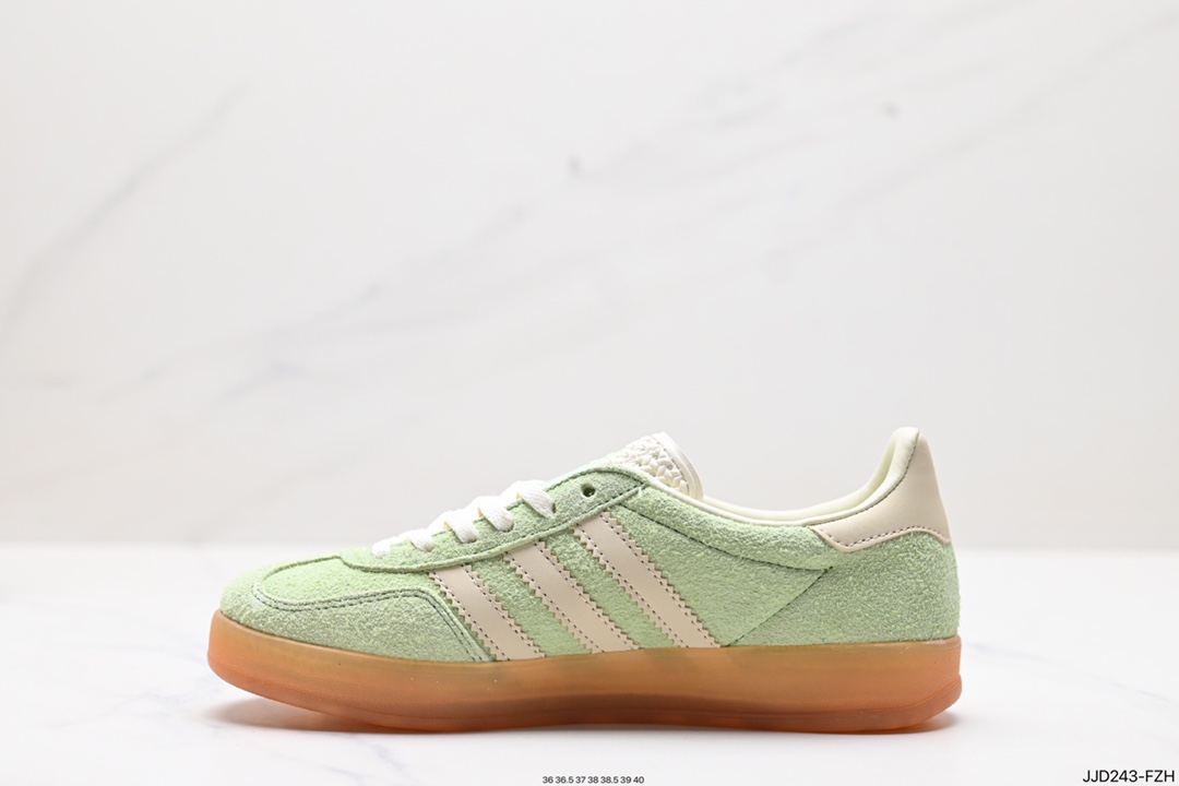 130 adlidas originals Gazelle Indoor 这款阿迪达斯运动鞋 IE2948