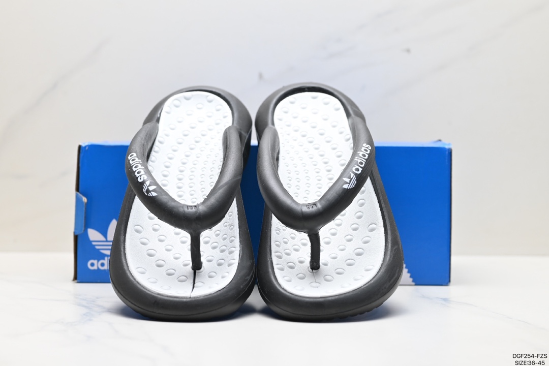Kanye once again collaborates with Kanye Wex Adidas Yeezy Slide ”Bone” coconut slippers FU8366-2