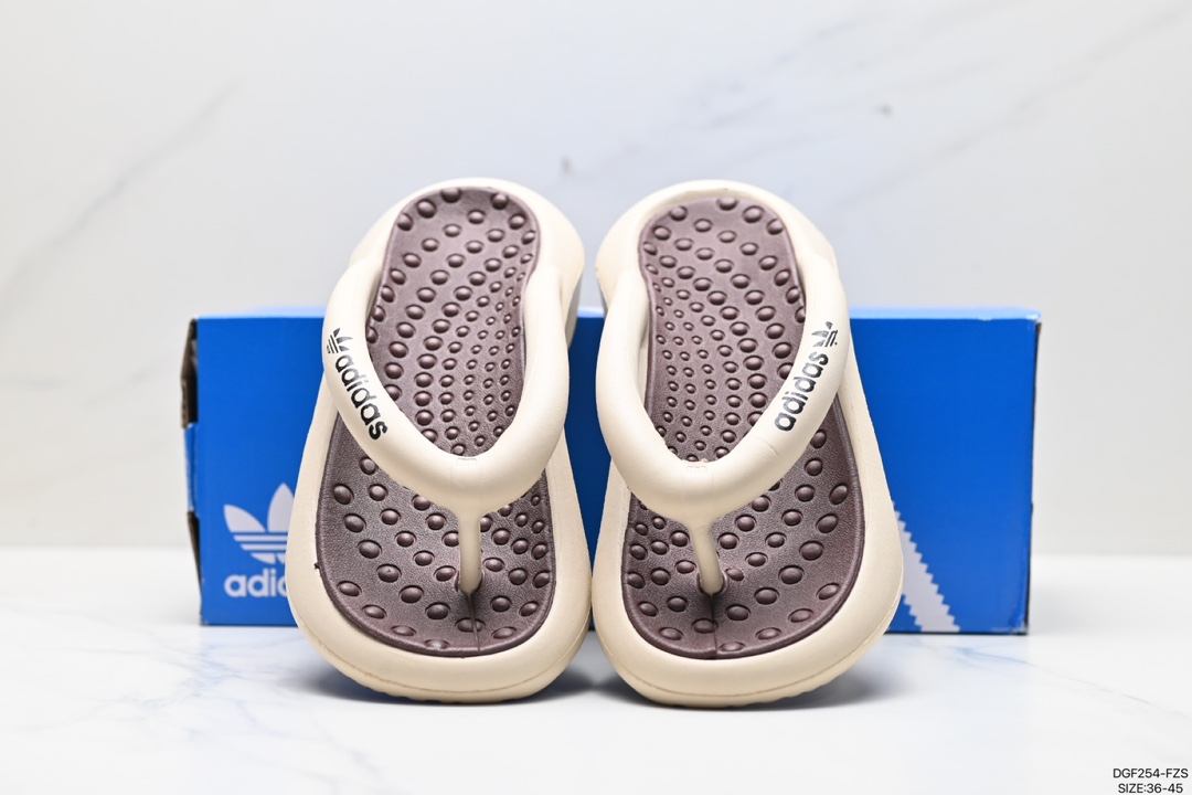 Kanye once again collaborates with Kanye Wex Adidas Yeezy Slide ”Bone” coconut slippers FU8366-2