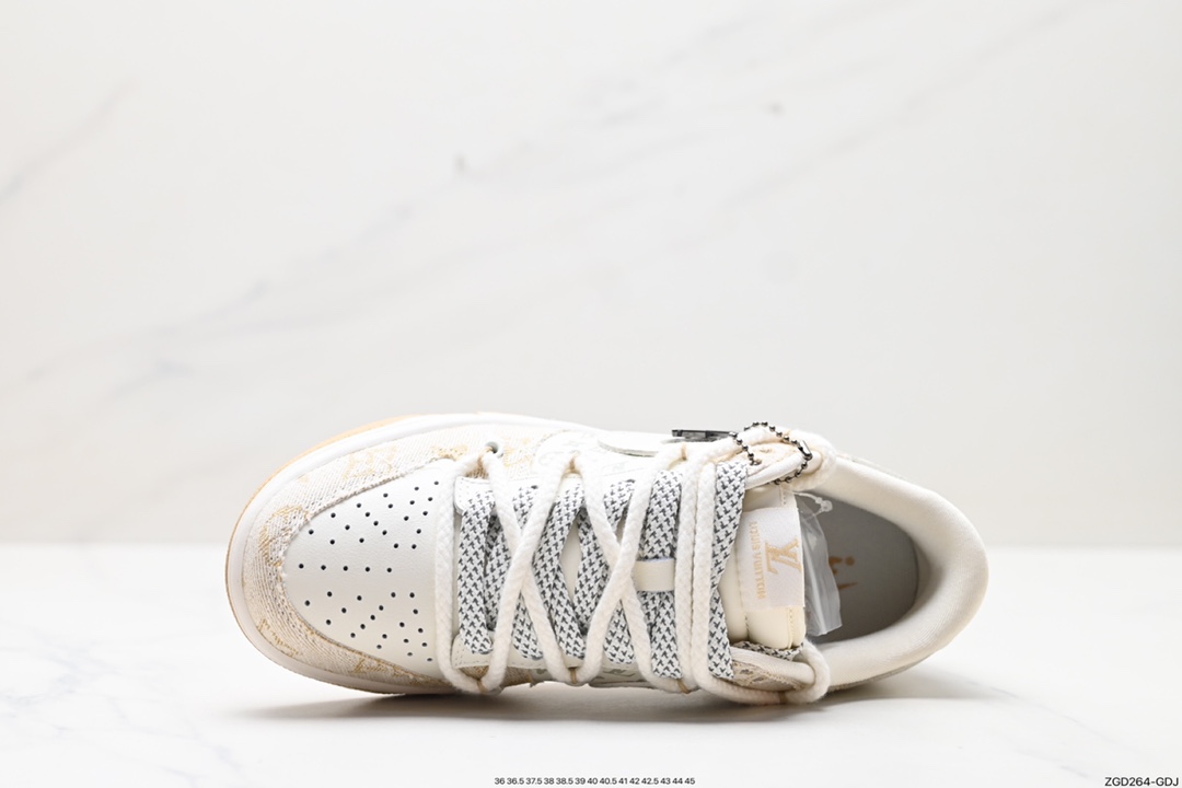 Nike SB Dunk Low x Louis Vuitton SJ2068-247