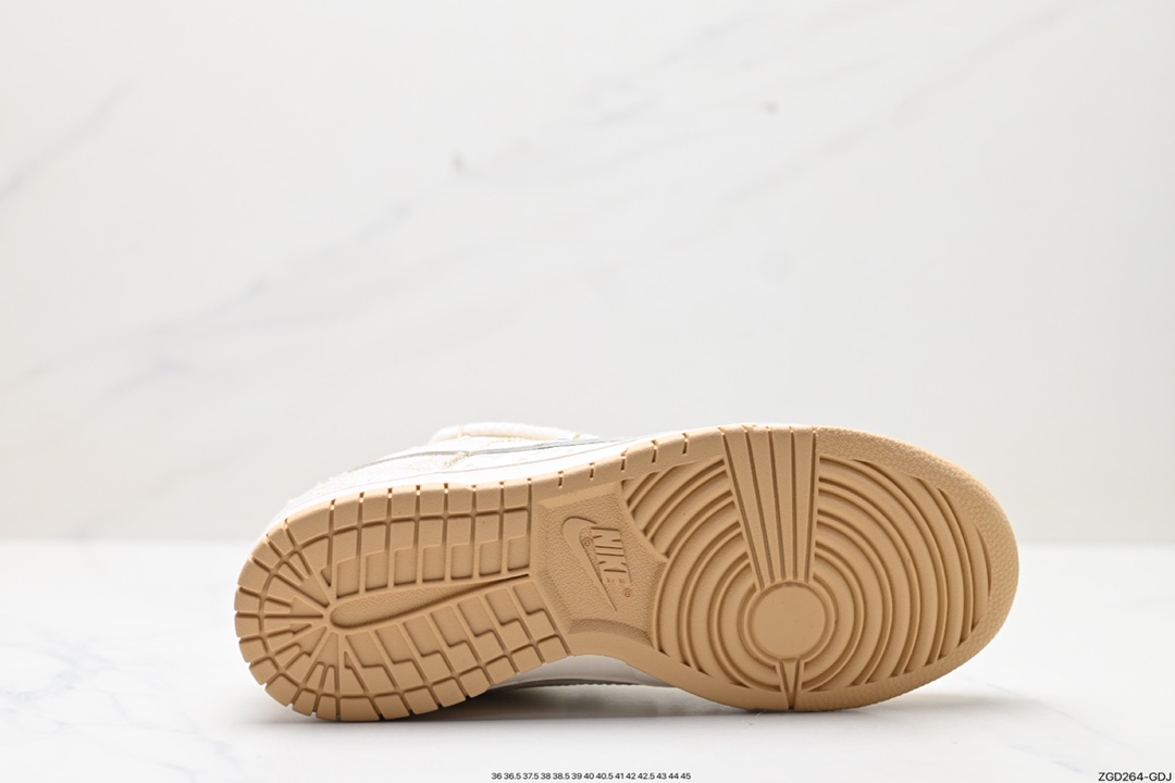 Nike SB Dunk Low x Louis Vuitton SJ2068-247