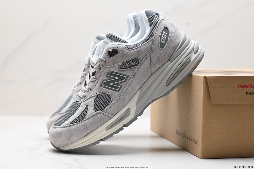 ABZORB cushioning technology material and the heel adopts a new improved midsole design U991VS2