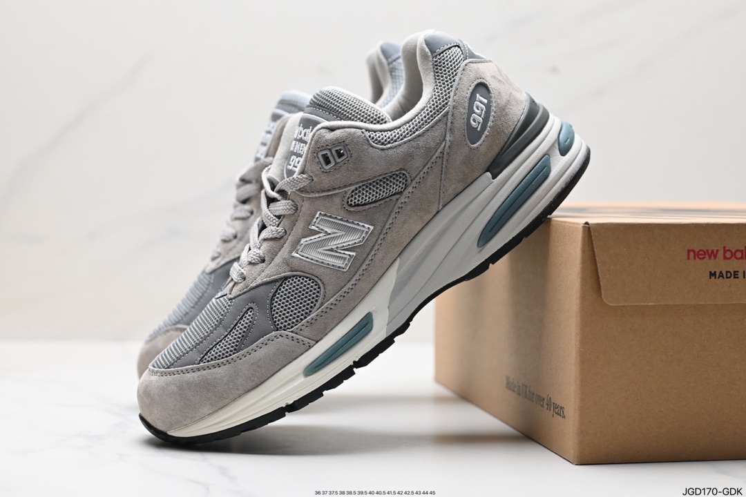 ABZORB cushioning technology material and the heel adopts a new improved midsole design U991VS2