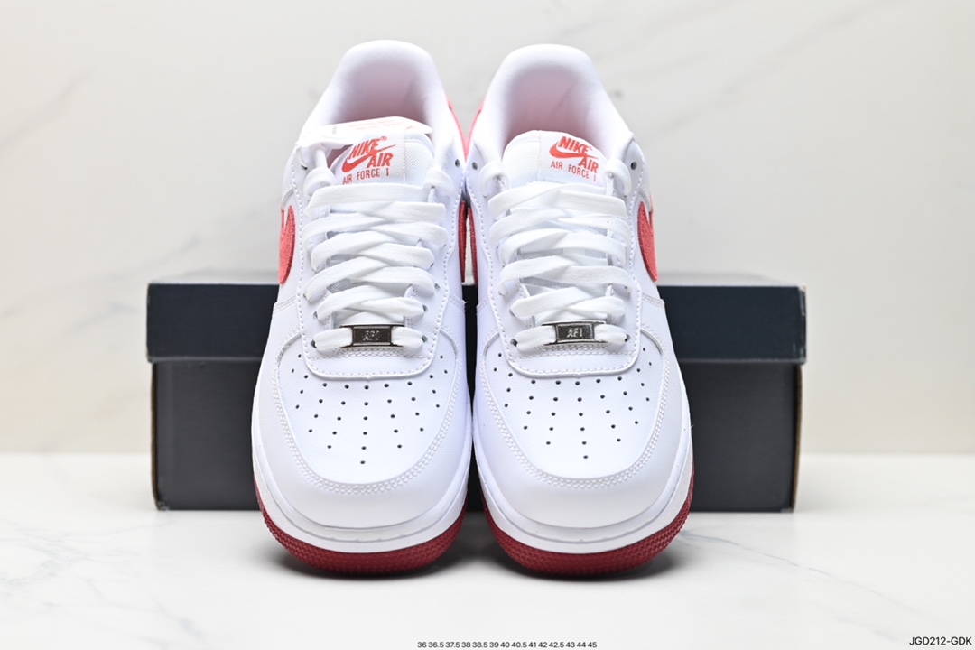 AIR FORCE 1'07 LV8 FQ7626-100