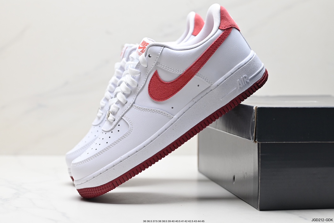 AIR FORCE 1'07 LV8 FQ7626-100