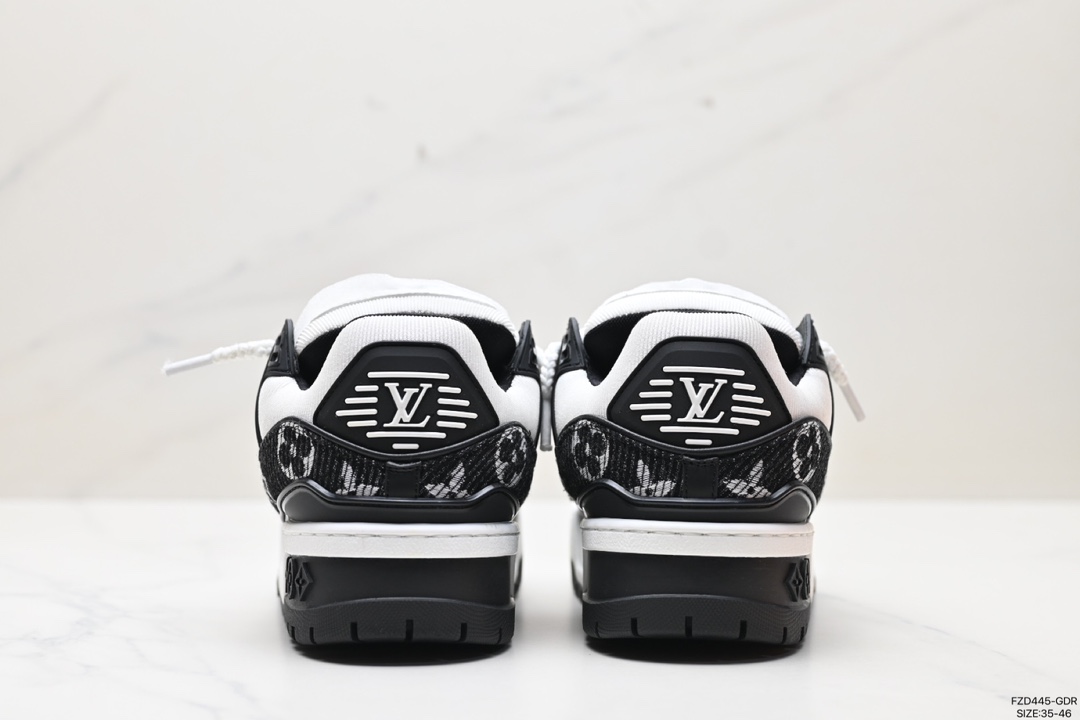 620 Louis Vuitton Trainer Sneaker Low 空胶版本