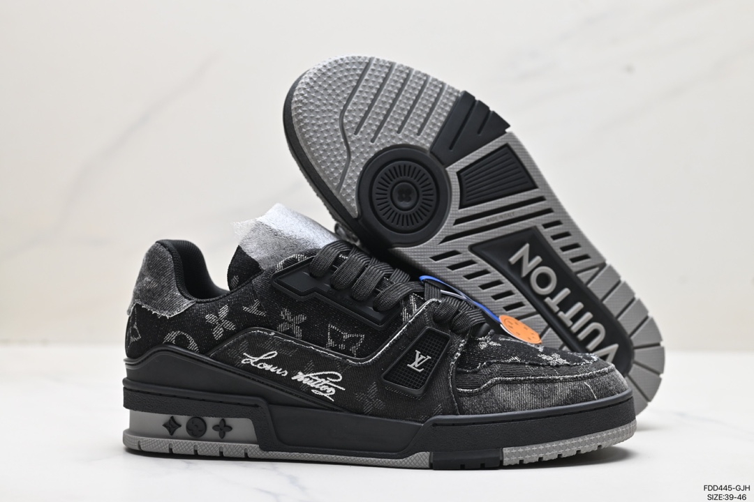 Louis Vuitton Trainer Sneaker Low (empty rubber version)