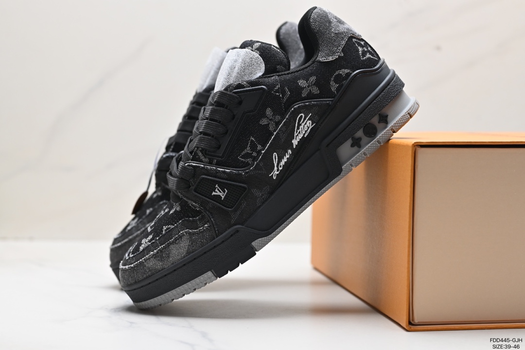 Louis Vuitton Trainer Sneaker Low (empty rubber version)