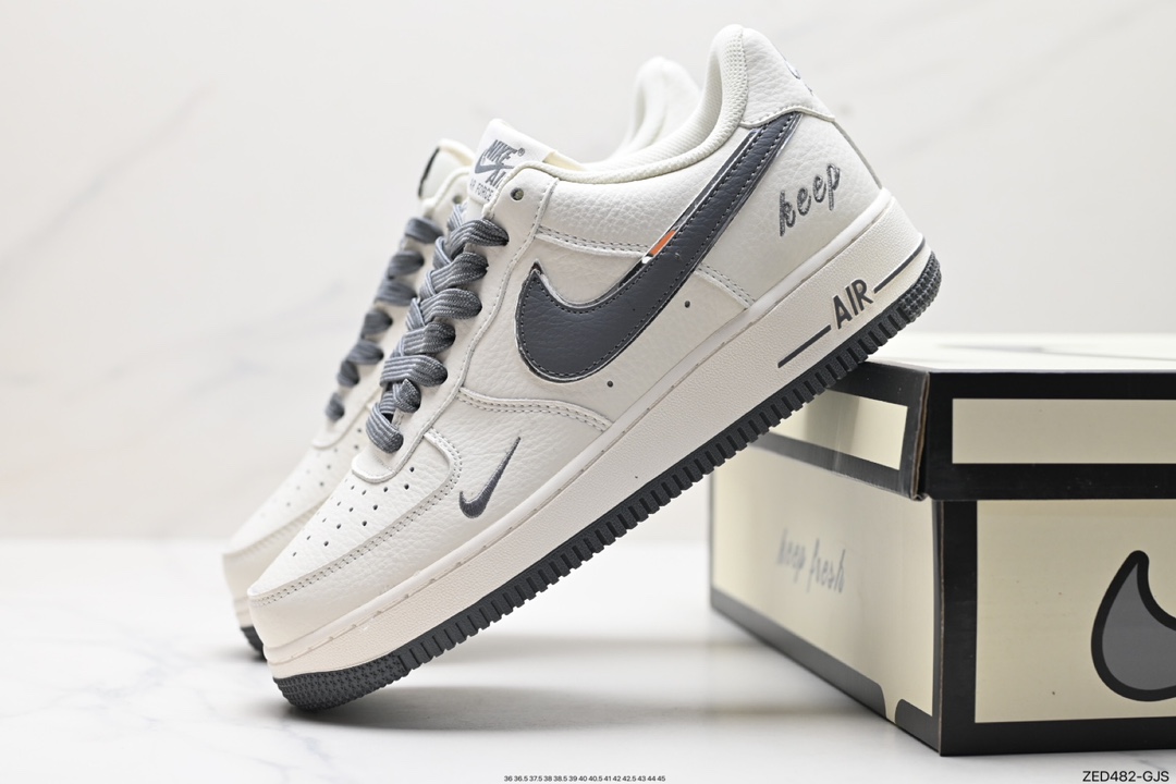 260  AIR FORCE 1'07 LV8 BM2023-105