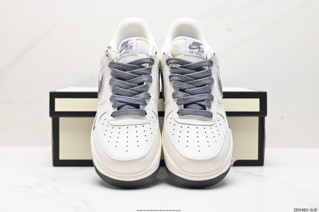 260  AIR FORCE 1'07 LV8 BM2023-105