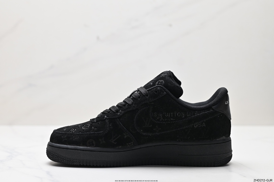 300 LV x Air Force 1 Low 1A9VD7