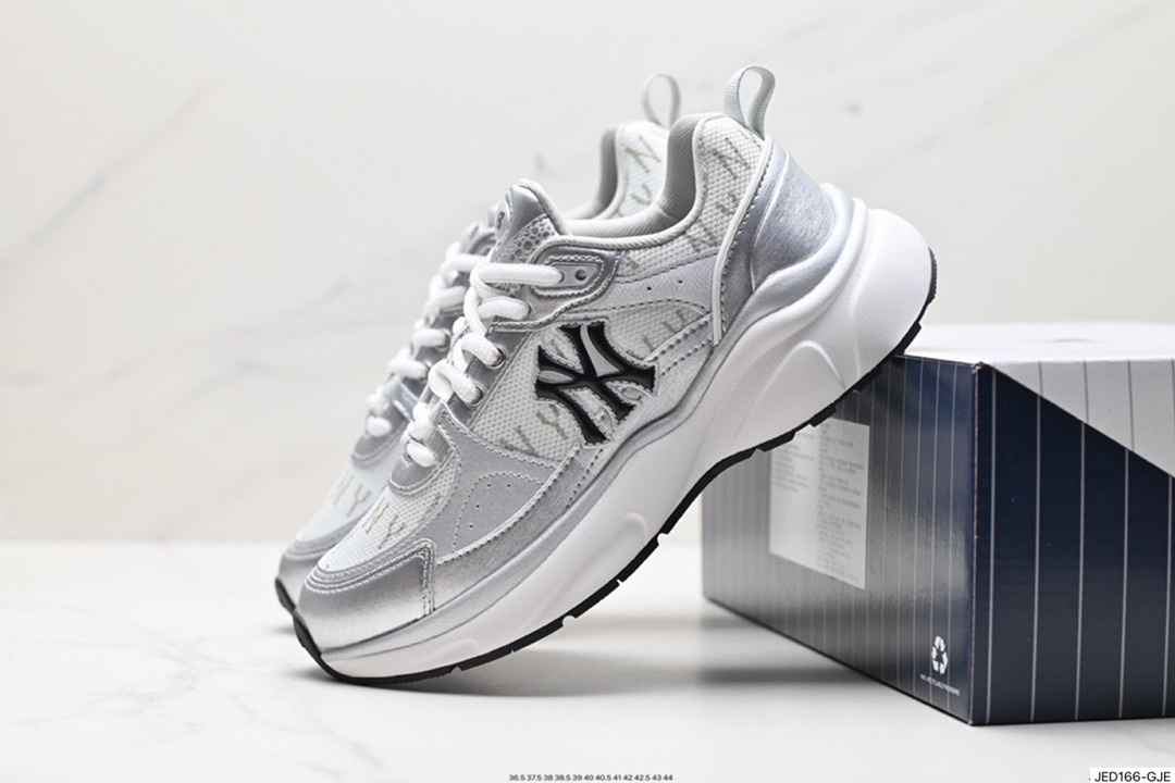 Korea Limited Release NY Yankees Limited x MLB Big Ball Chunky Mesh Thick-soled Daddy Jogging Shoes ”Mesh Ivory White Black NY Print” 3ARNFSB4N