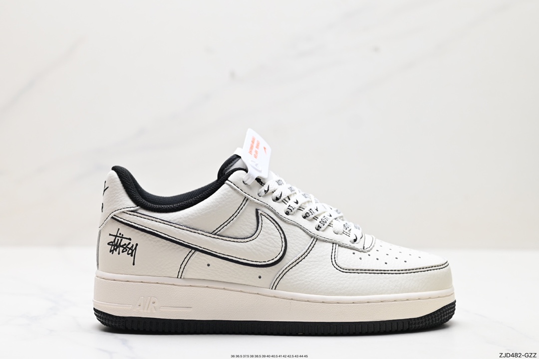 240 Nike Air Force 1 Low 07 UN1635-702