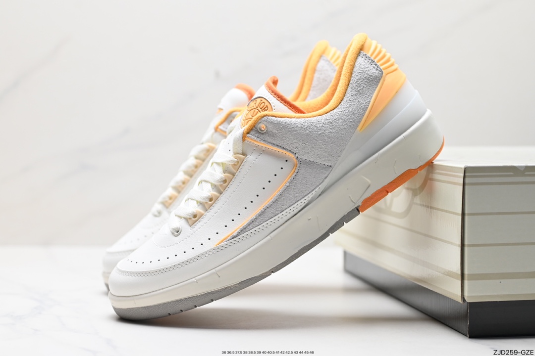 240 shelflife x Jordan Air Jordan 2 retro low潮流 轻便 低帮 复古篮球鞋 DV9956-118