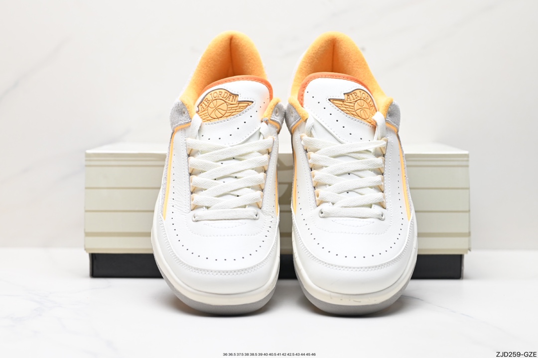 240 shelflife x Jordan Air Jordan 2 retro low潮流 轻便 低帮 复古篮球鞋 DV9956-118