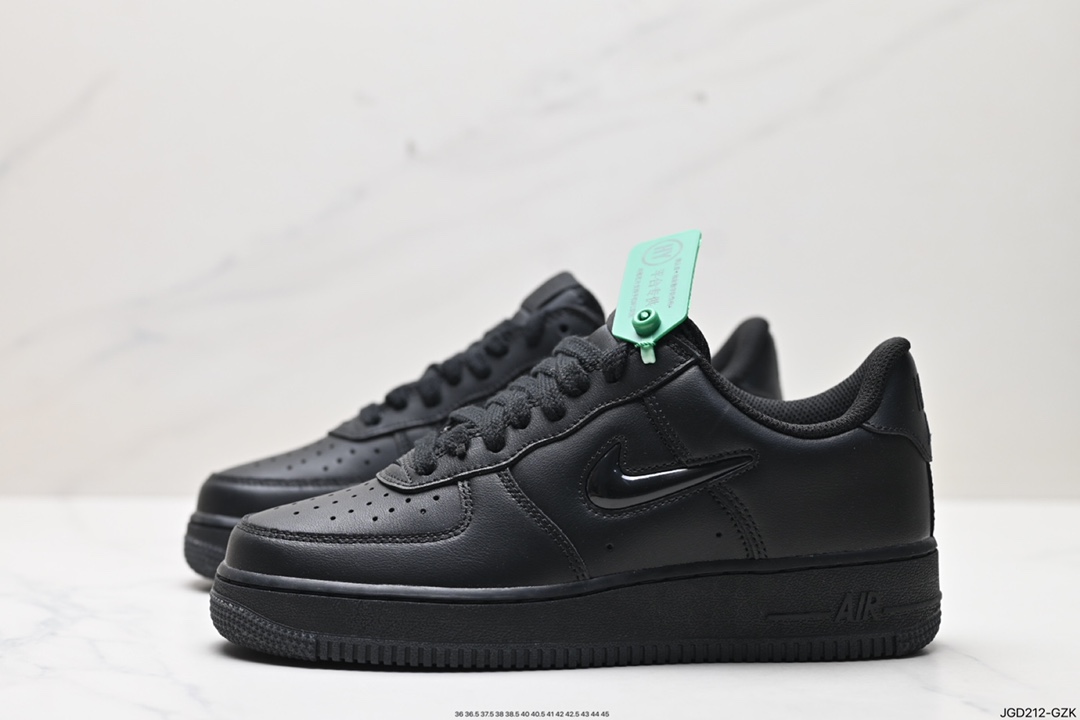 180 Nike Air Force 1 Low 07 FZ4617-001