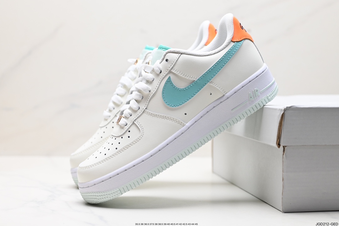 180 Nike Air Force 1 Low 07 HM3728-131