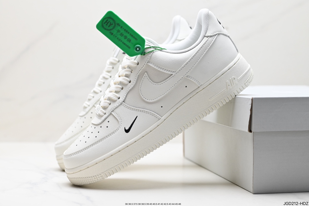 180 Nike Air Force 1 Low 07 HF1058-103