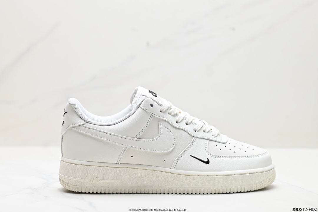 180 Nike Air Force 1 Low 07 HF1058-103