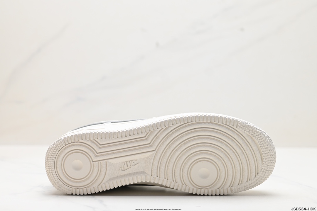 200 Nike Air Force 1 Low 07