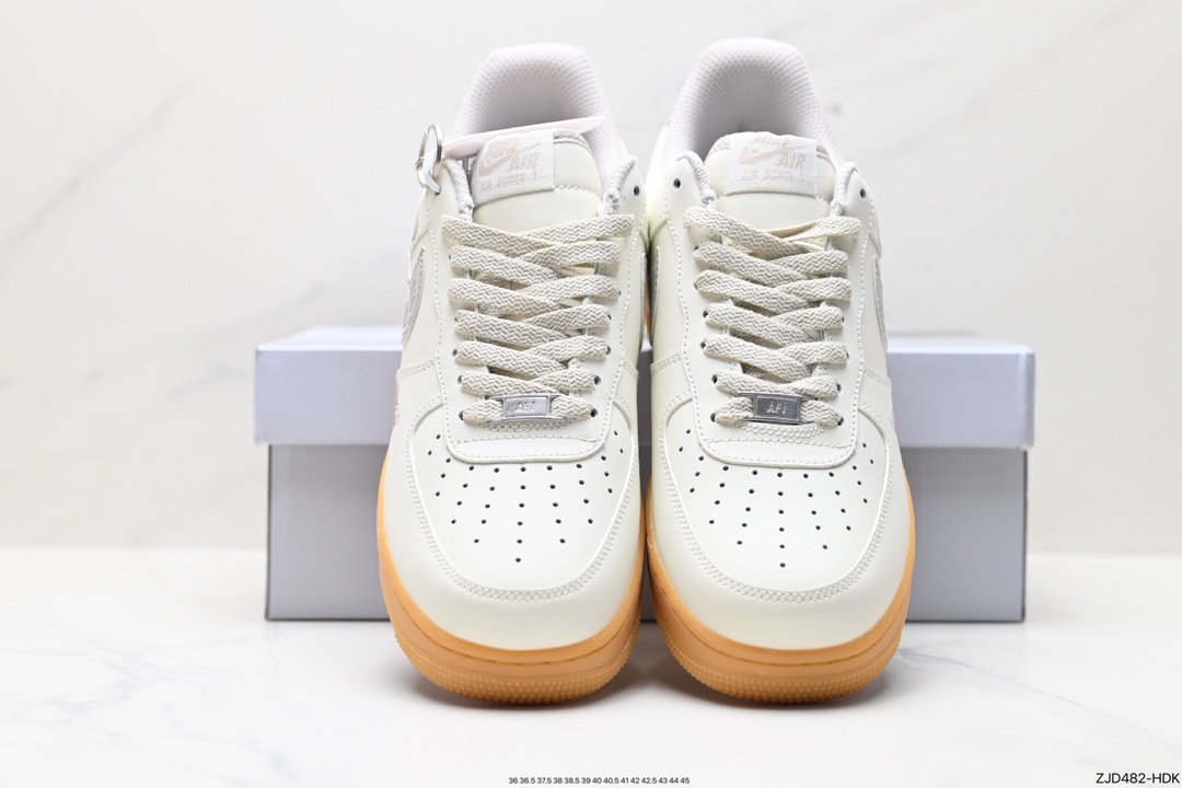 240 Nike Air Force 1 Low 07 XC2351-660