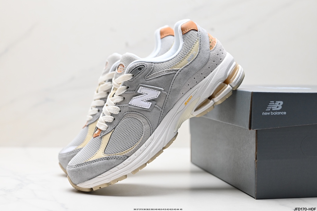 170 新百伦New Balance 2002R GORE-TEX”Grey”系列低帮慢跑鞋“联名鼠灰黑”M2002RXY