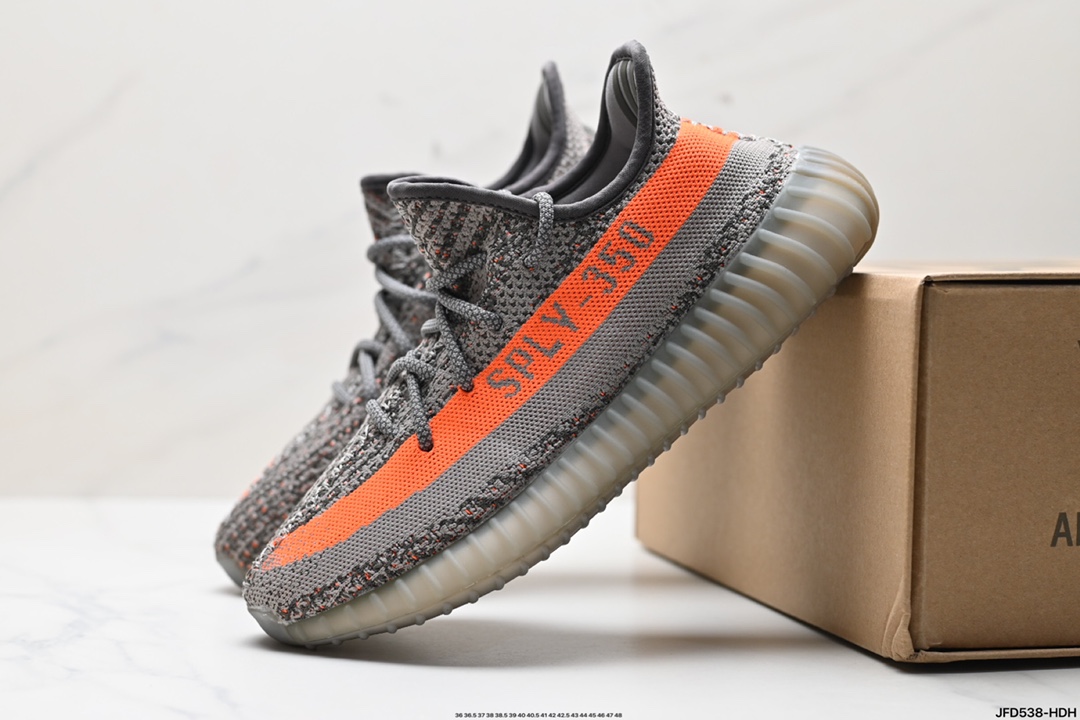 阿迪达斯Adidas Yeezy Boost 350V2 椰子 镂空呼吸网纱材质慢跑鞋  FX4349