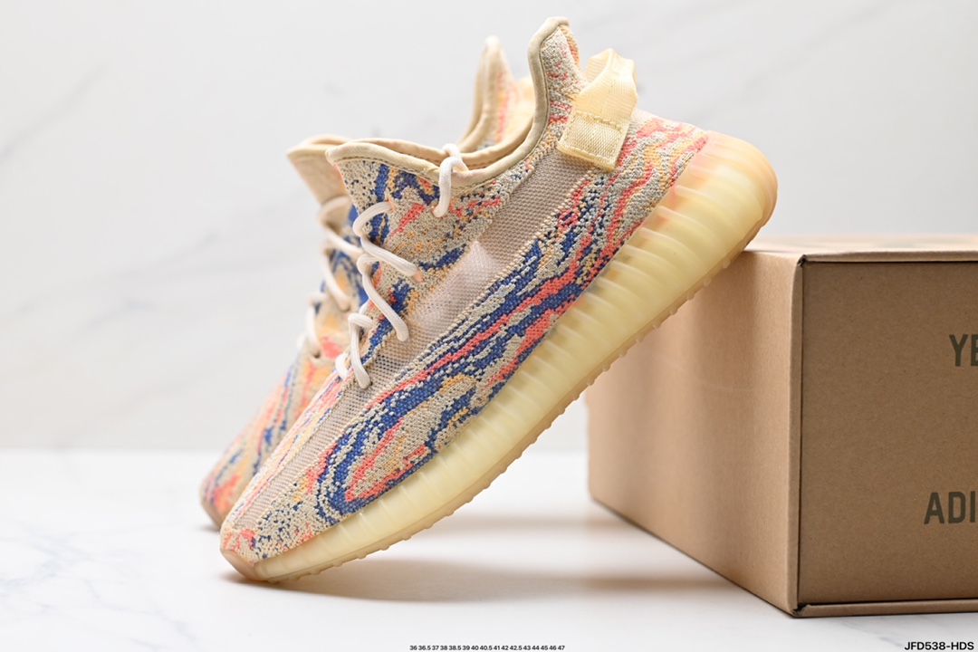 阿迪达斯Adidas Yeezy Boost 350V2 椰子 镂空呼吸网纱材质 慢跑鞋  FX9035