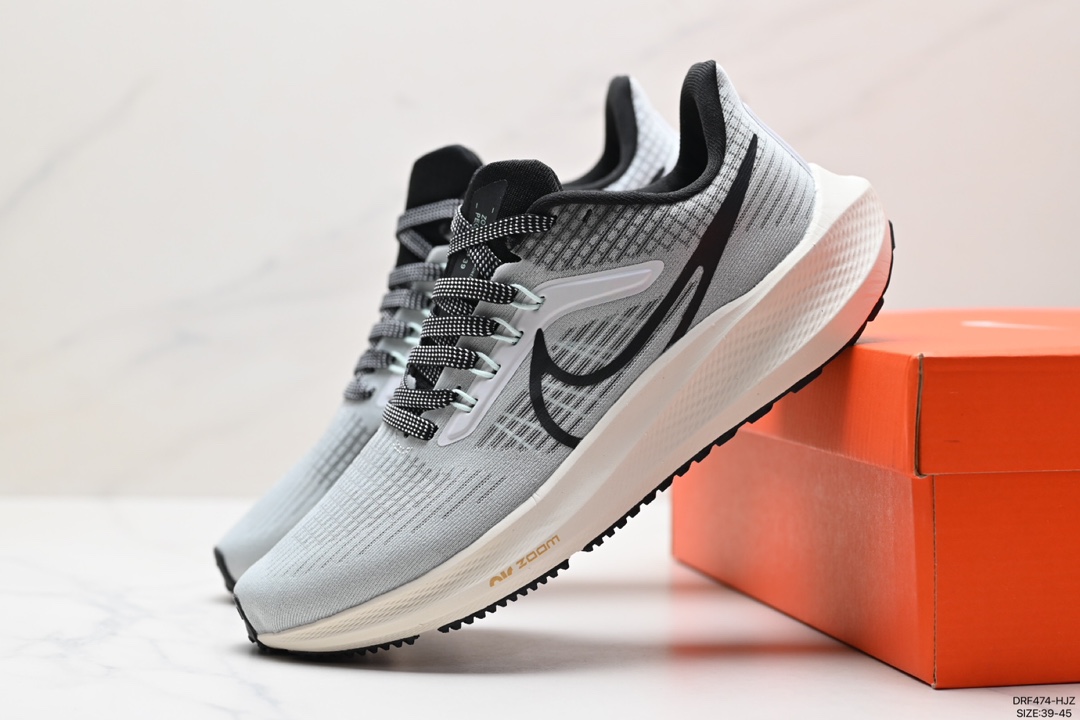 Kupowanie repliki
 Nike Podróbka
 Buty sportowe Casual