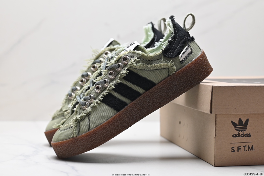 Adidas 阿迪达斯 Campus 80S 三叶草校园休闲板鞋 经典百搭情侣板鞋  ID4729