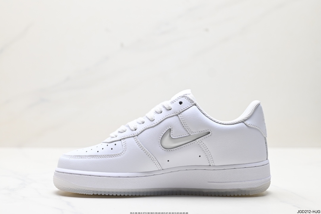 Nike AIR FORCE 1 LOW RETRO  FN5924-100