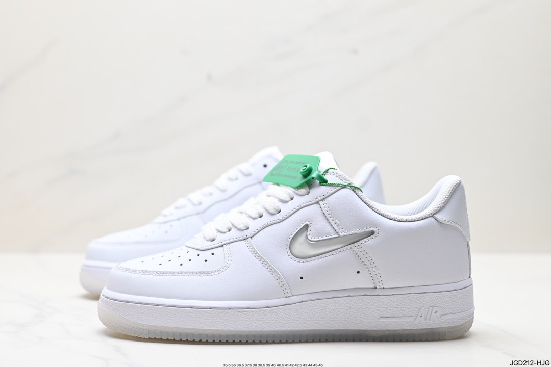 Nike AIR FORCE 1 LOW RETRO  FN5924-100