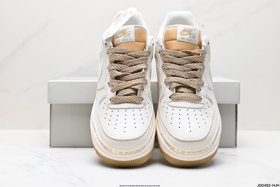 Nike Air Force 1 Low 07 LV8  UN0824-332