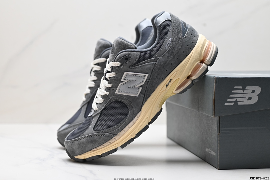 New Balance 2002R 复古单品 热门复古鞋型New Balance 2002R ML2002RC