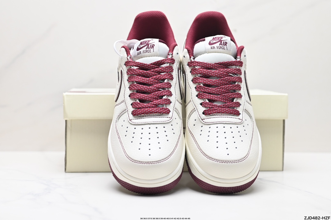 Nike AIR FORCE 1‘07 LV8 UN1635-555