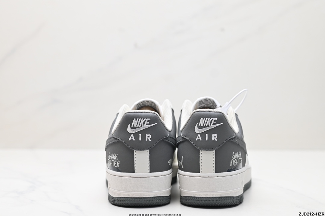 NIKE AIR FORCE 1‘07 DB3301-220