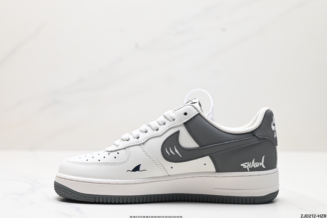 NIKE AIR FORCE 1‘07 DB3301-220