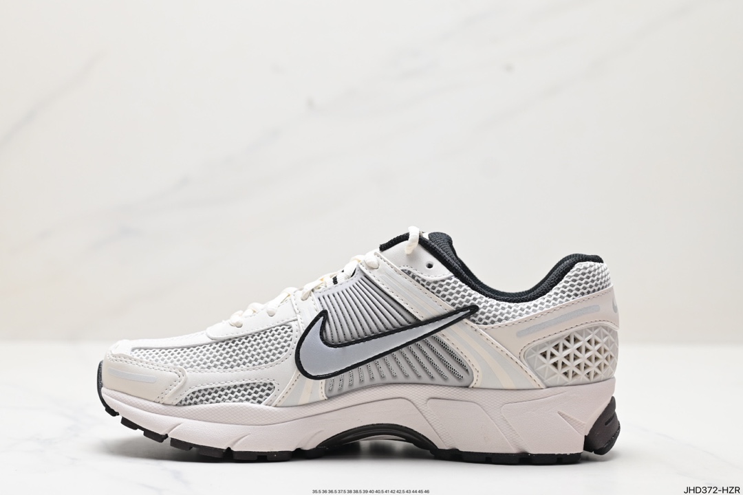 耐克Nike Zoom Vomero 5 马拉松复古跑五代休闲运动慢跑鞋 FN8361-100