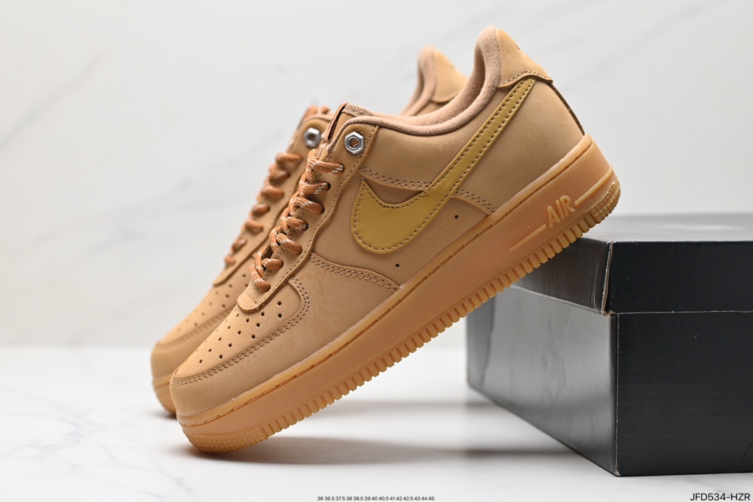 Nike Air Force 1 Low 07 CZ0270-105