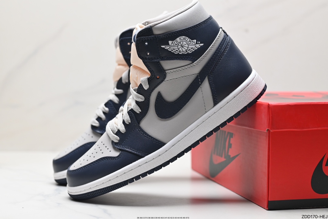 耐克Nike AIR JORDAN 1 RETRO HIGH OG “AJ1代迈克尔·乔丹高帮经典复古百搭休闲文化运动篮球鞋 555088-701