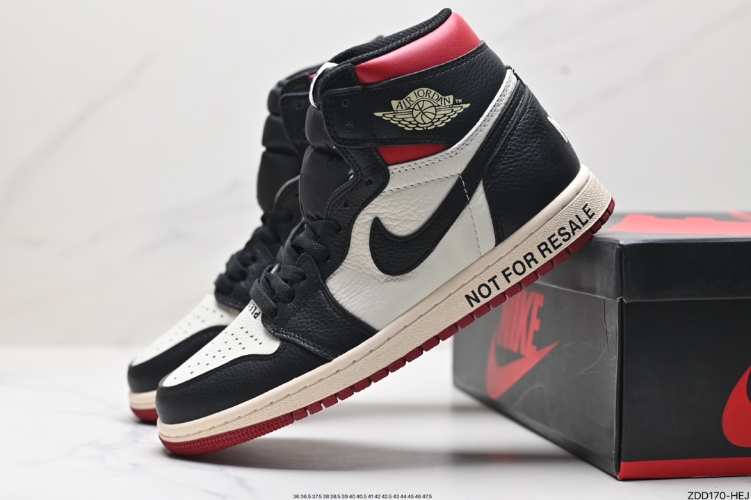 耐克Nike AIR JORDAN 1 RETRO HIGH OG “AJ1代迈克尔·乔丹高帮经典复古百搭休闲文化运动篮球鞋 555088-701