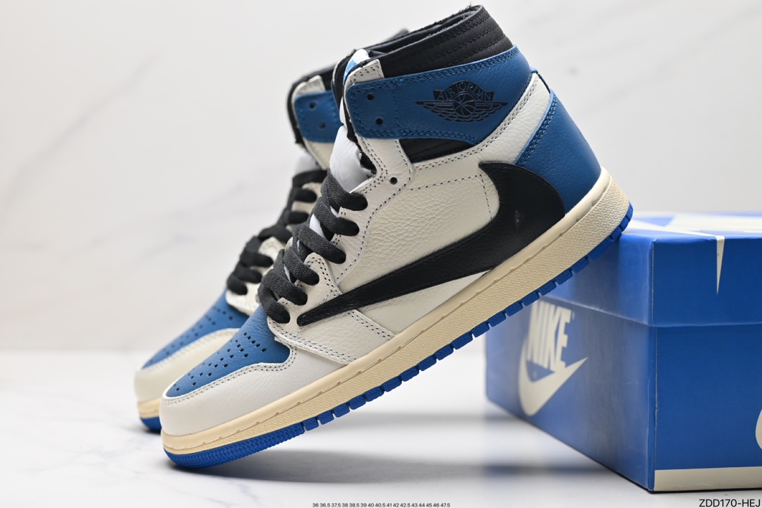 耐克Nike AIR JORDAN 1 RETRO HIGH OG “AJ1代迈克尔·乔丹高帮经典复古百搭休闲文化运动篮球鞋 555088-701