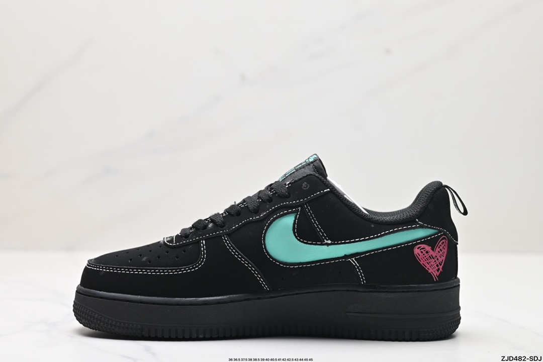 NIKE AIR FORCE 1‘07 FB8971-005