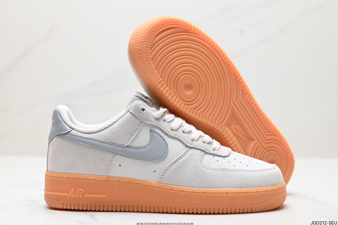 NIKE AIR FORCE 1‘07 LV8 FQ8714-002