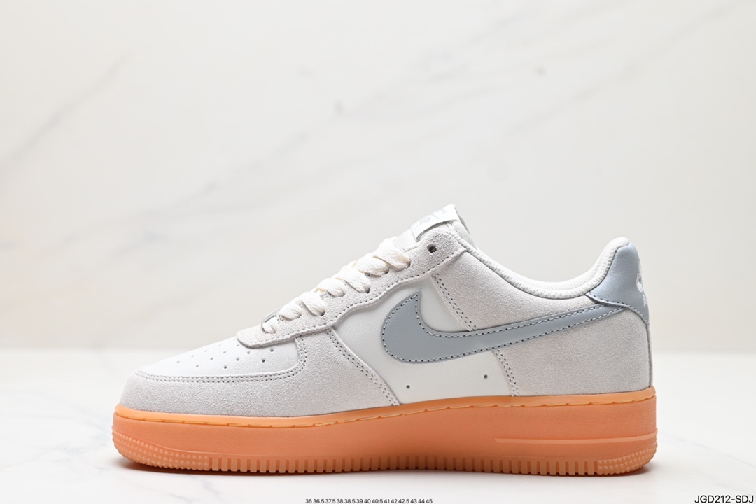 NIKE AIR FORCE 1‘07 LV8 FQ8714-002