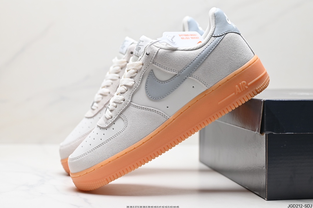 NIKE AIR FORCE 1‘07 LV8 FQ8714-002