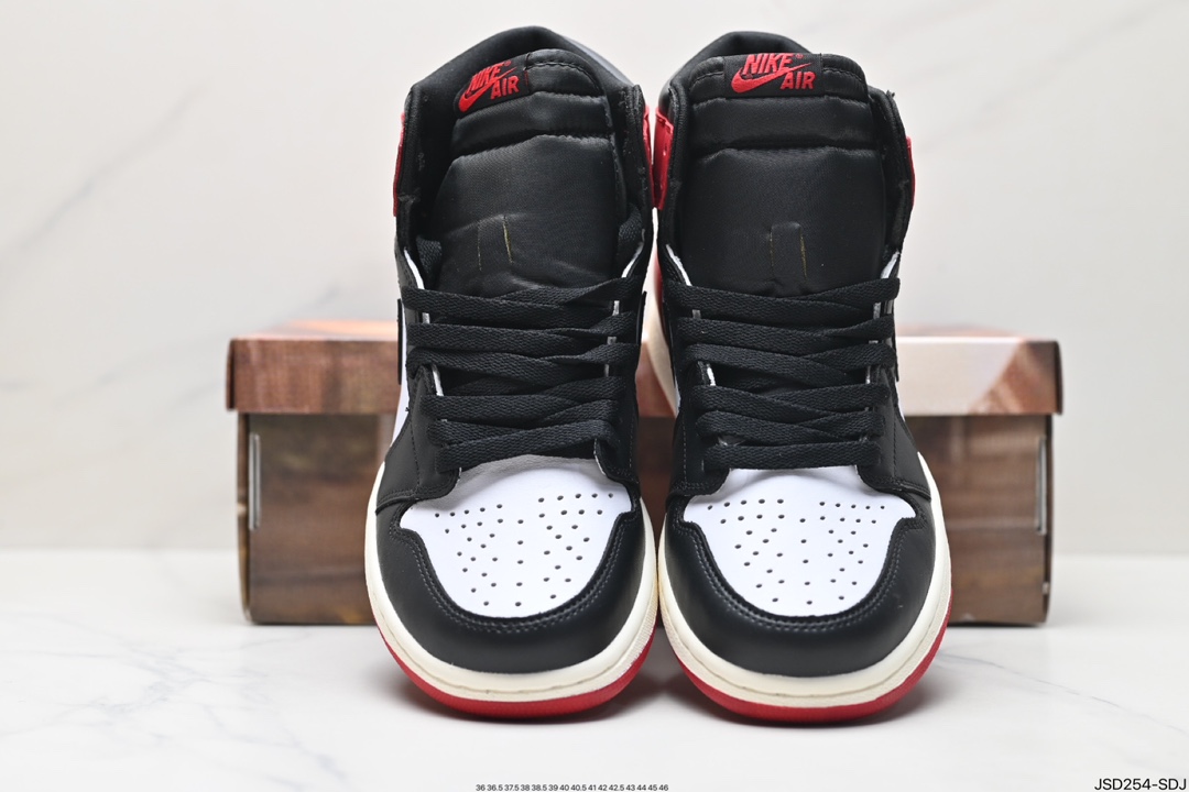 乔丹Air Jordan 1 HlGH OG 乔1高帮休闲板鞋 DZ5485-106