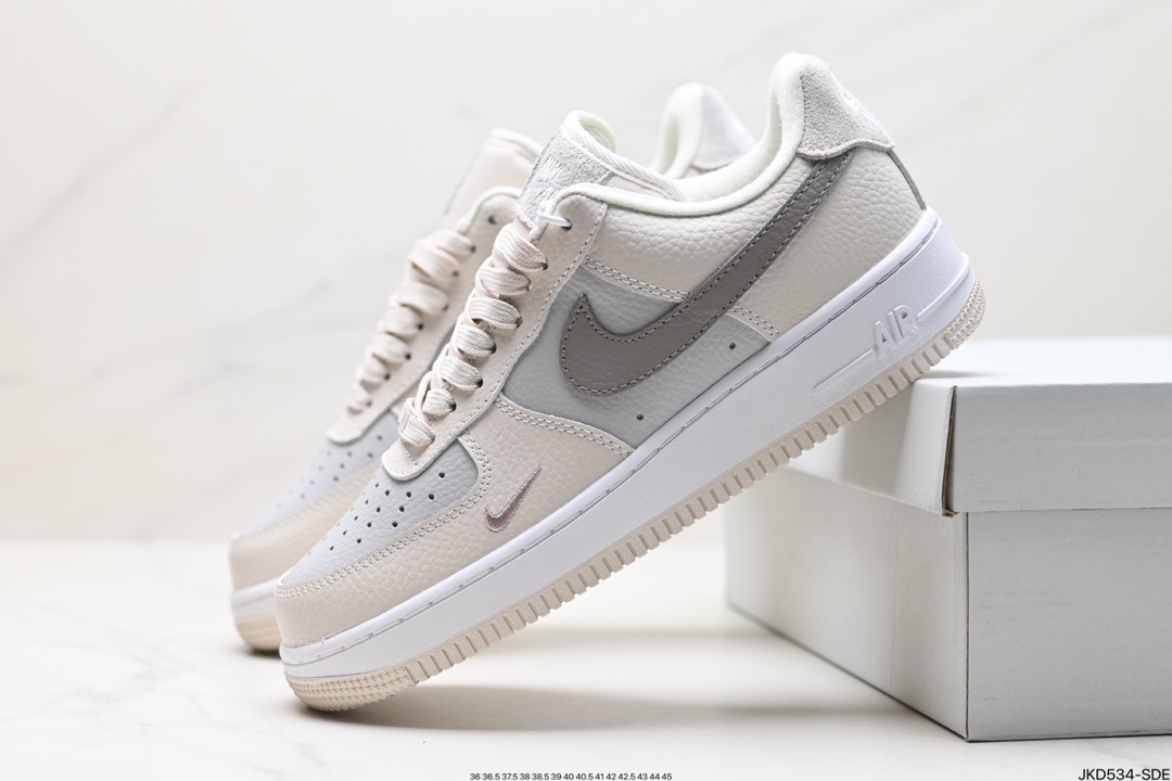 Nike AIR FORCE 1'07 DR9867-100