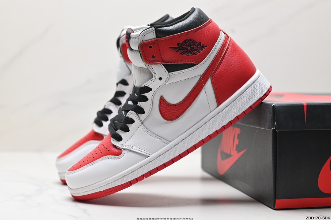 耐克Nike AIR JORDAN 1 RETRO HIGH OG “AJ1代迈克尔·乔丹高帮篮球鞋 DD9335-641